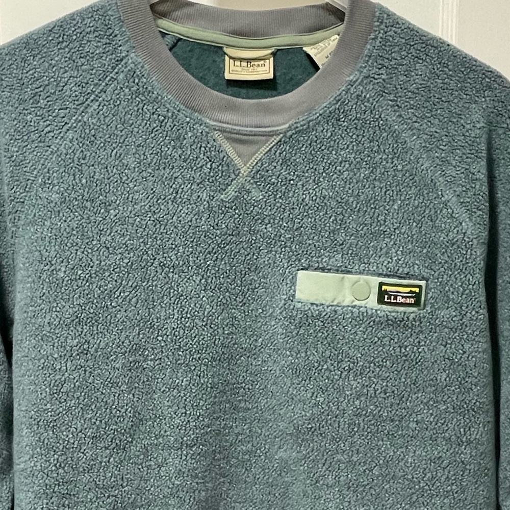 L.L. Bean Men's Teal Crewneck Sweater